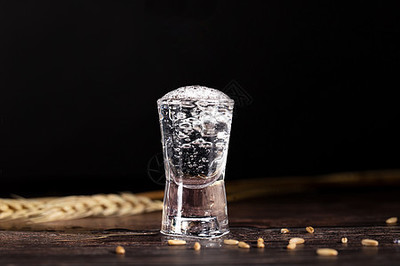 白酒酒花圖與其他酒類的比較與鑒賞